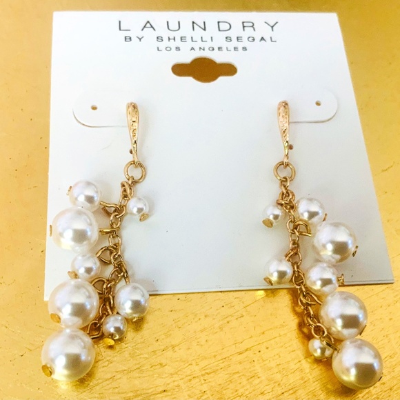 PEARL DANGLE DROP EARRINGS LAUNDRY BY SHERRI SEGAL NWT⭐️QUALITY GOLD PIERCED - Picture 1 of 6